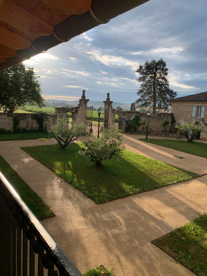 Отель Domaine De Boulouch Лектур Экстерьер фото